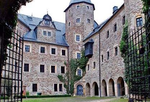 Blick auf Burg Lauenstein